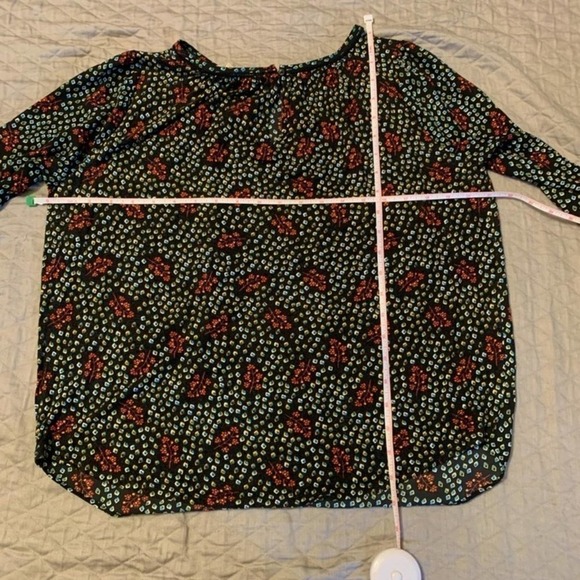 5/ $25 LOFT black with red floral print size MP - Picture 7 of 8